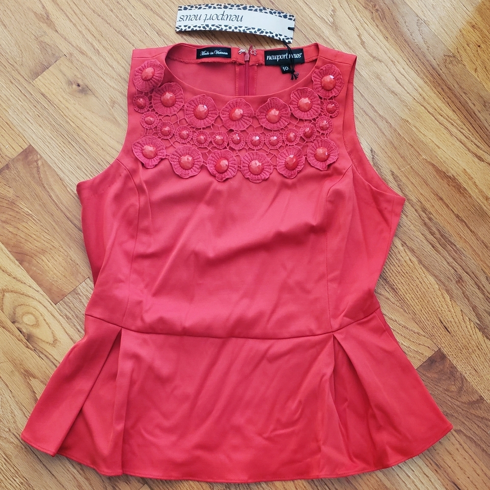 BNWT Newport News Red Sleeveless Top